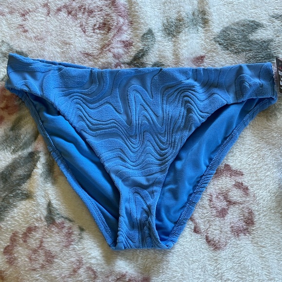 Bar III Vibrant Blue Top - Picture 1 of 3